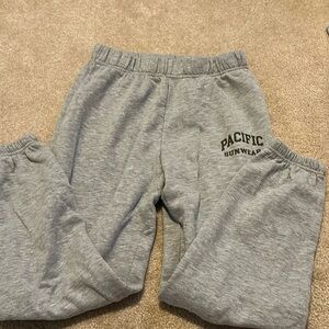 PacSun Pacific Sunwear Baggy Boyfriend Sweatpants Color: Grey. Size: S